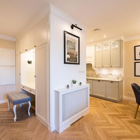 Lovely Apartment In The Heart Of Varsóvia Exterior foto
