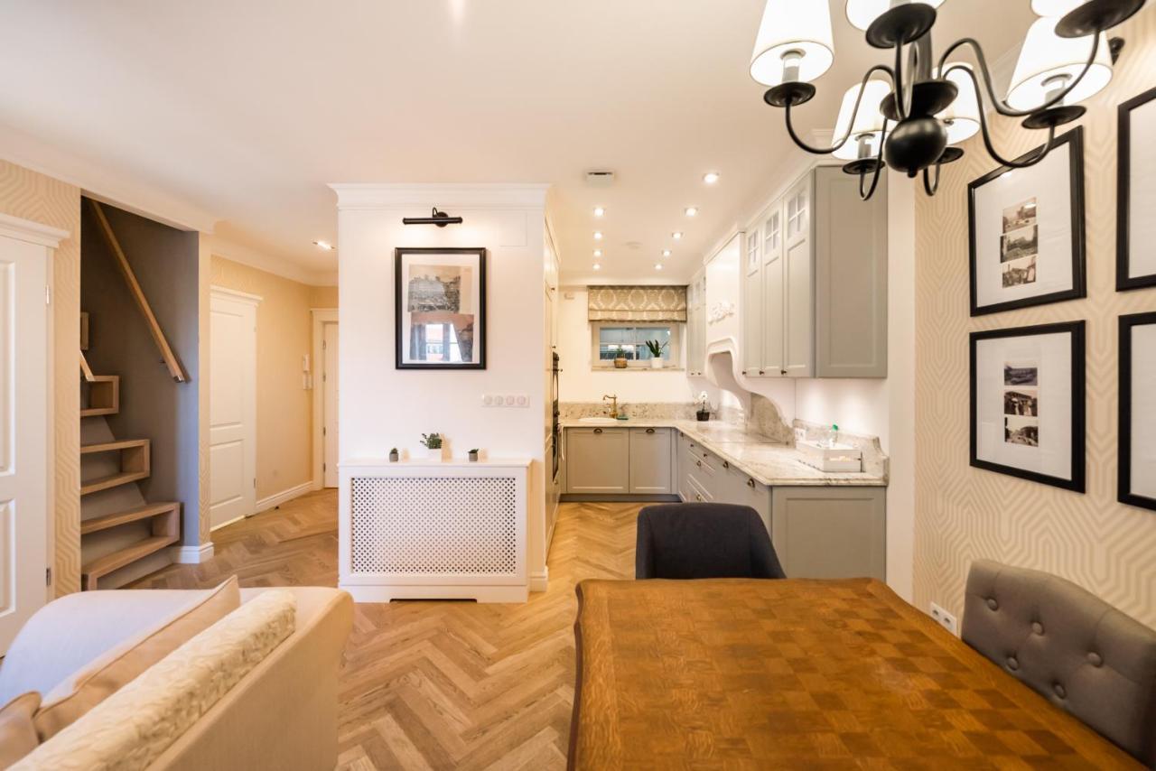 Lovely Apartment In The Heart Of Varsóvia Exterior foto