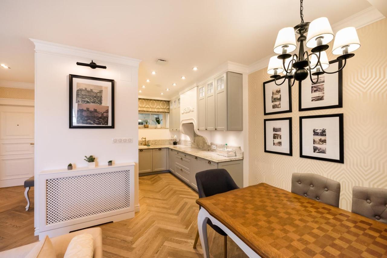 Lovely Apartment In The Heart Of Varsóvia Exterior foto