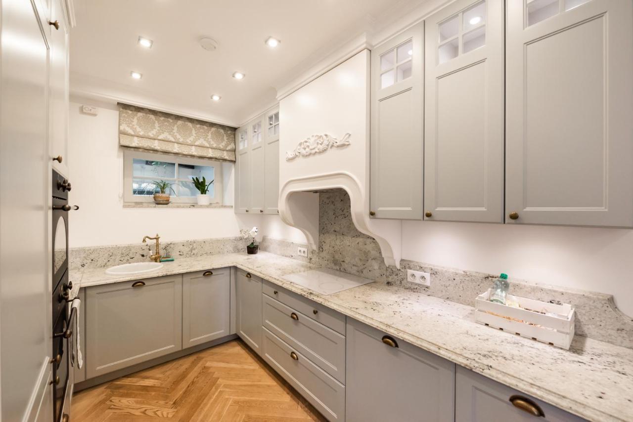 Lovely Apartment In The Heart Of Varsóvia Exterior foto