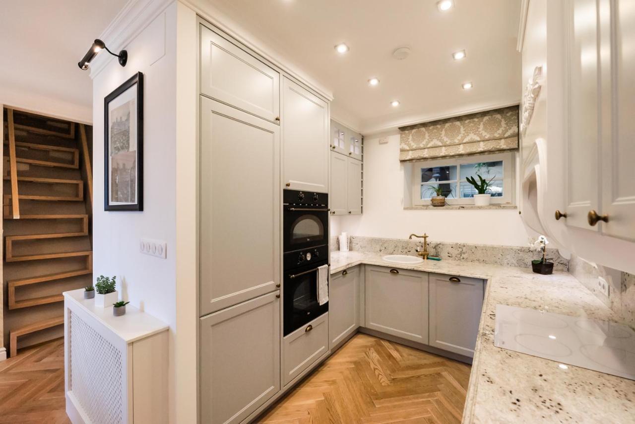 Lovely Apartment In The Heart Of Varsóvia Exterior foto